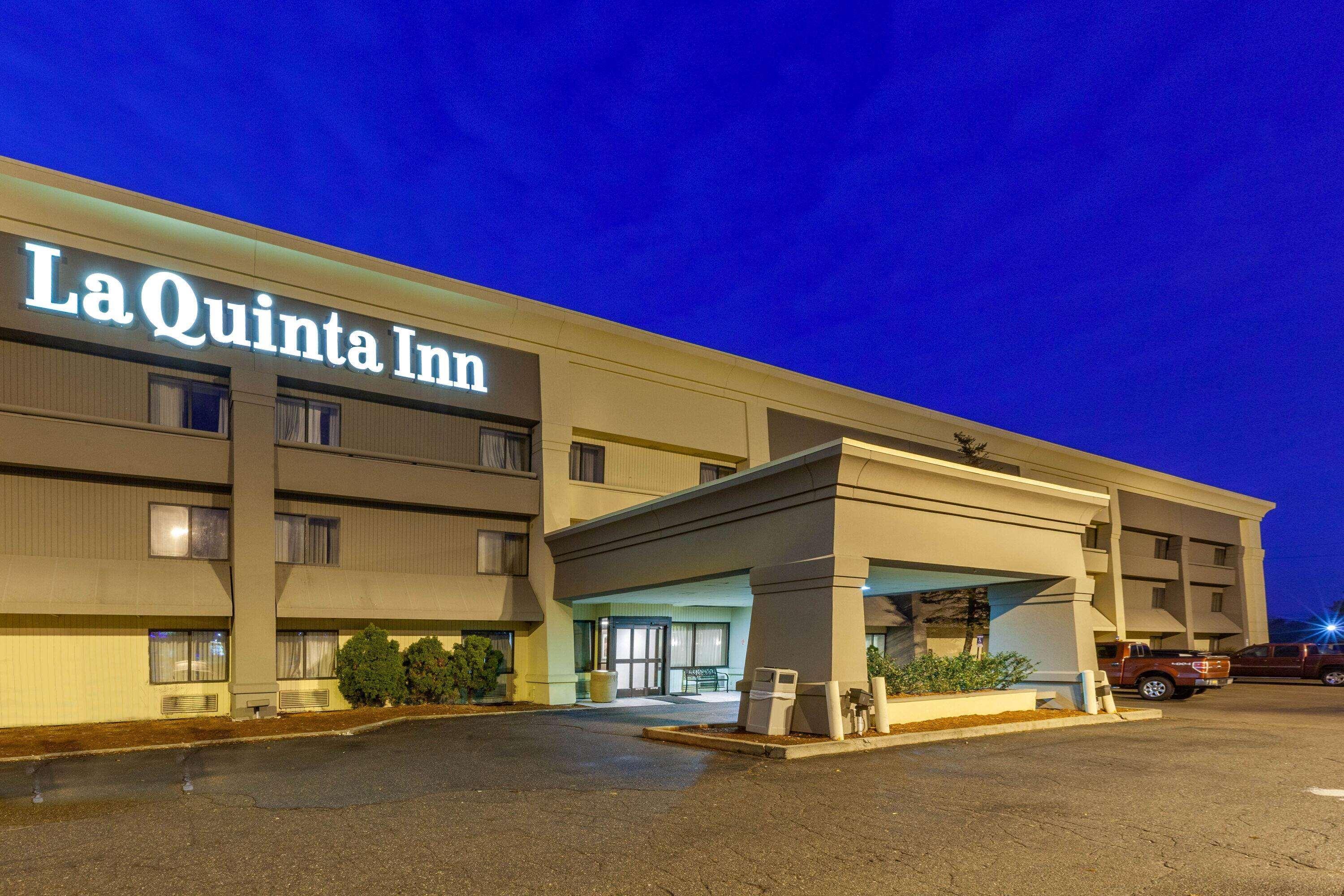 La Quinta Inn By Wyndham Detroit Canton Eksteriør billede