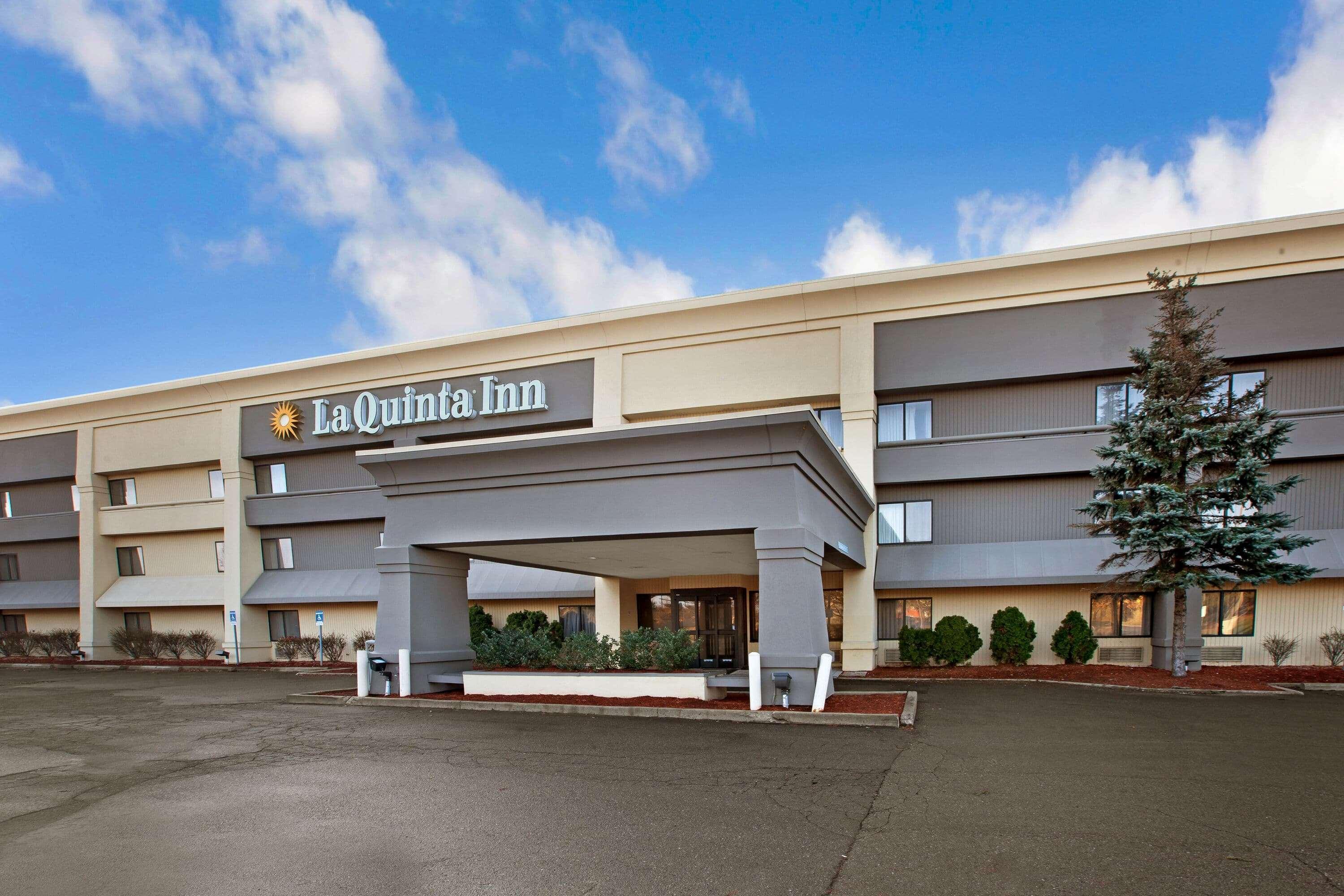 La Quinta Inn By Wyndham Detroit Canton Eksteriør billede