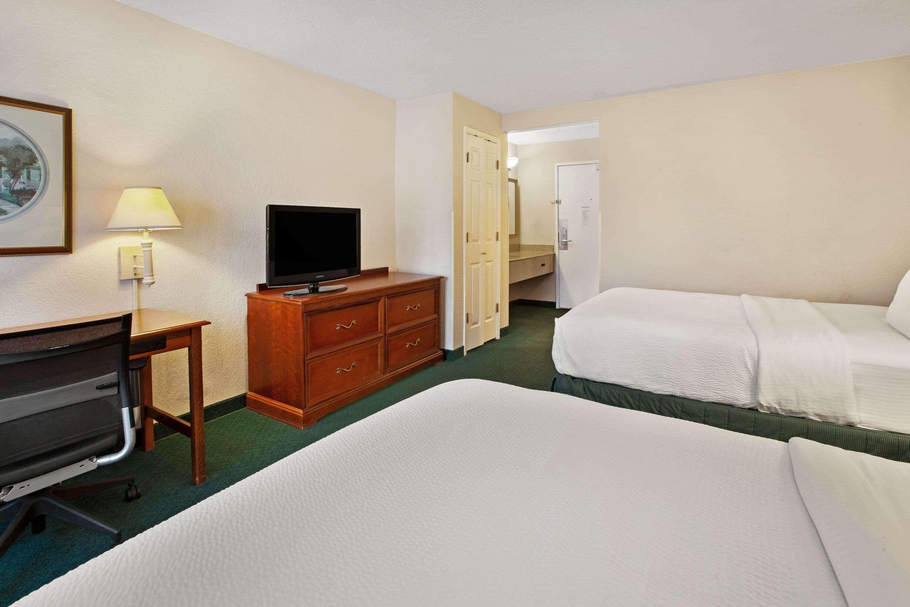 La Quinta Inn By Wyndham Detroit Canton Værelse billede