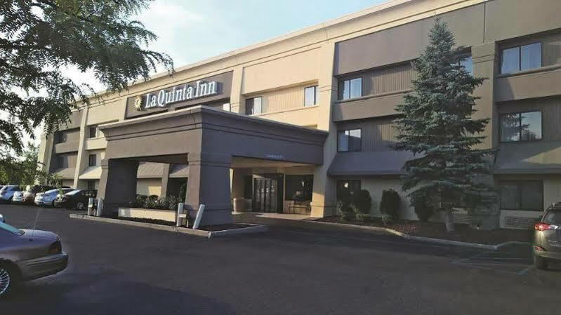 La Quinta Inn By Wyndham Detroit Canton Eksteriør billede
